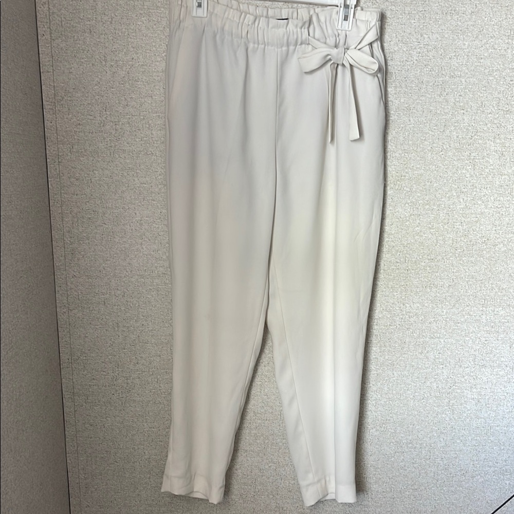 Express Cream Cropped Pants with Bow Detail